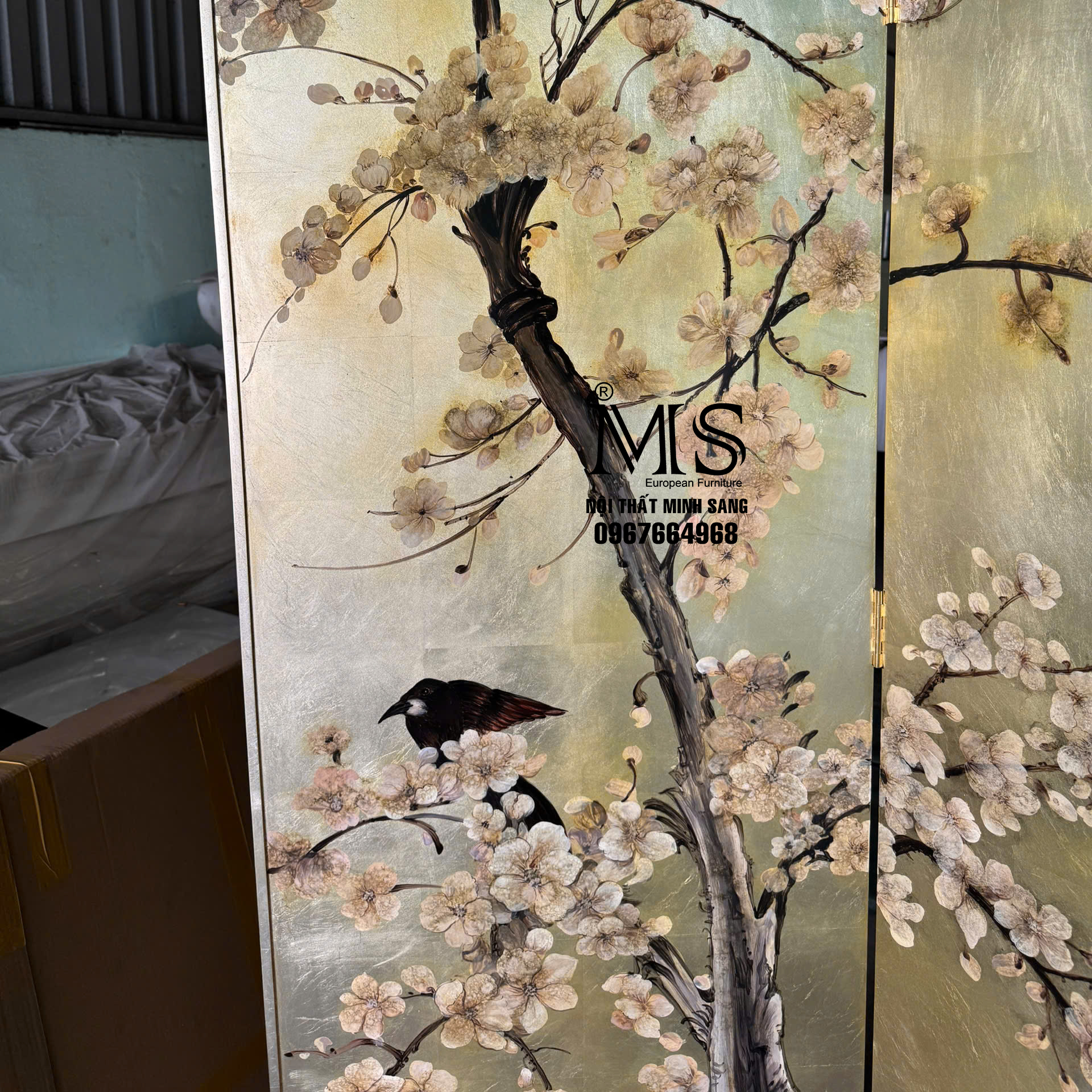 Bình phong nghệ thuật vẽ hoa bung dầu, Nội thất Minh Sang, sang trọng và tinh tế