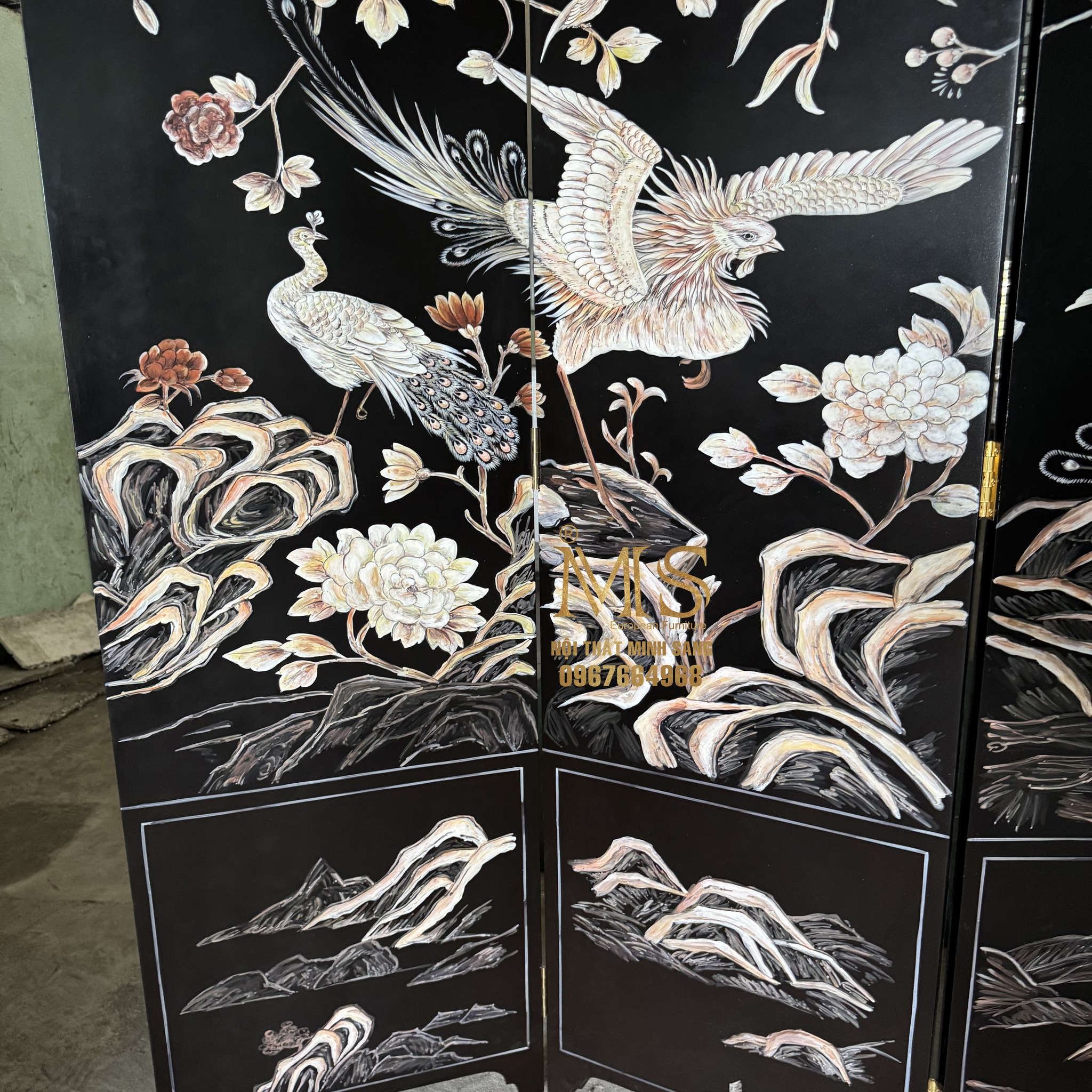 Bình phong Coco Chanel sang trọng phong cách thời trang châu Âu