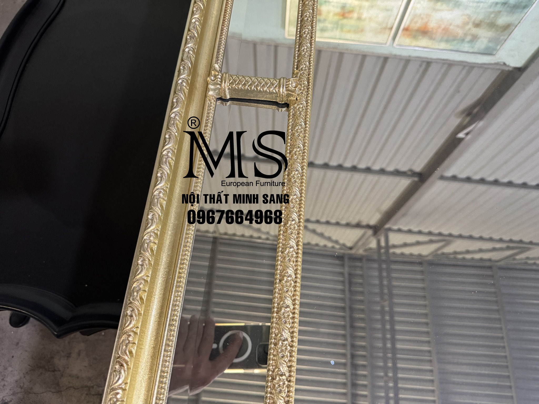 Gương soi dát bạc màu champagne sang trọng cho phòng khách