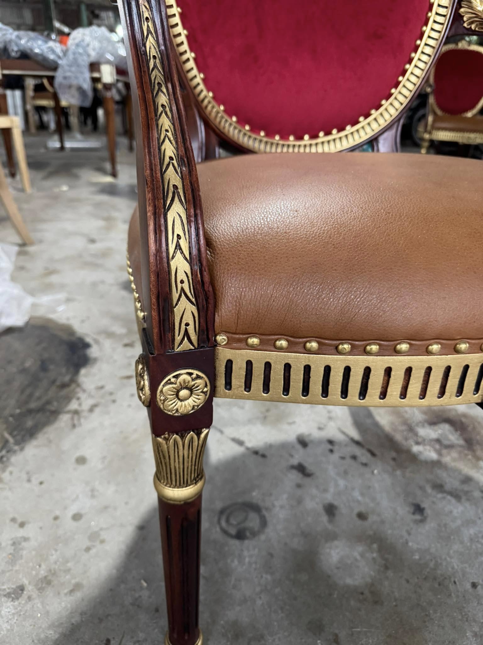 Ghế phòng ăn biệt thự sang trọng, ghế Louis cổ điển có tay, tinh tế