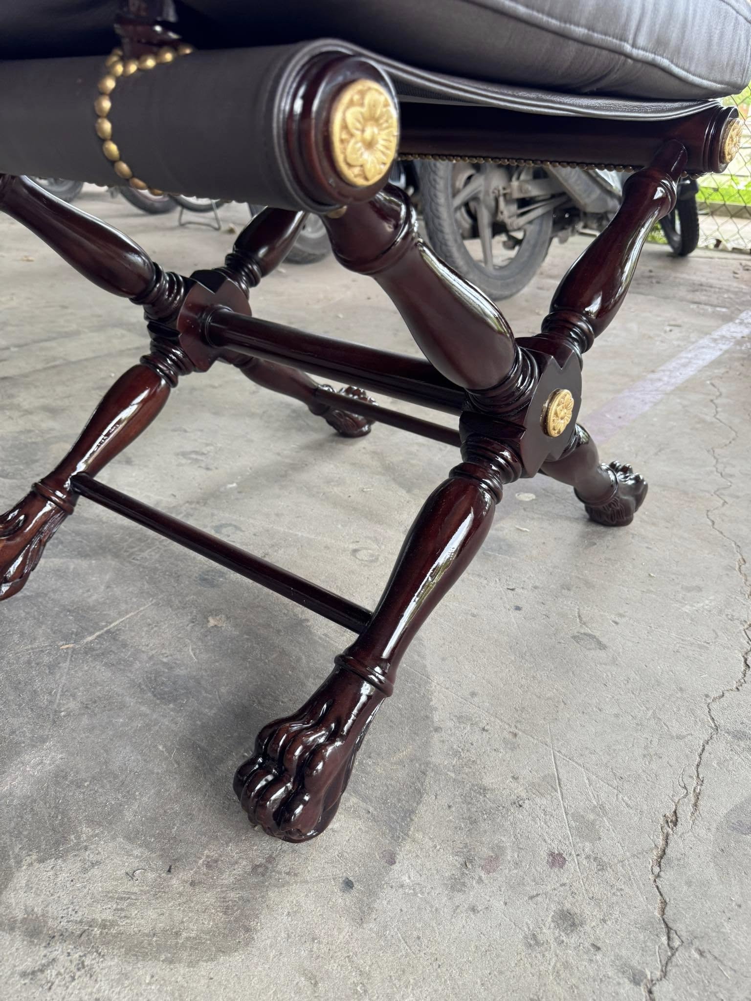 Ghế nội thất Minh Sang, ghế đạo diễn da bò cho phòng giải trí