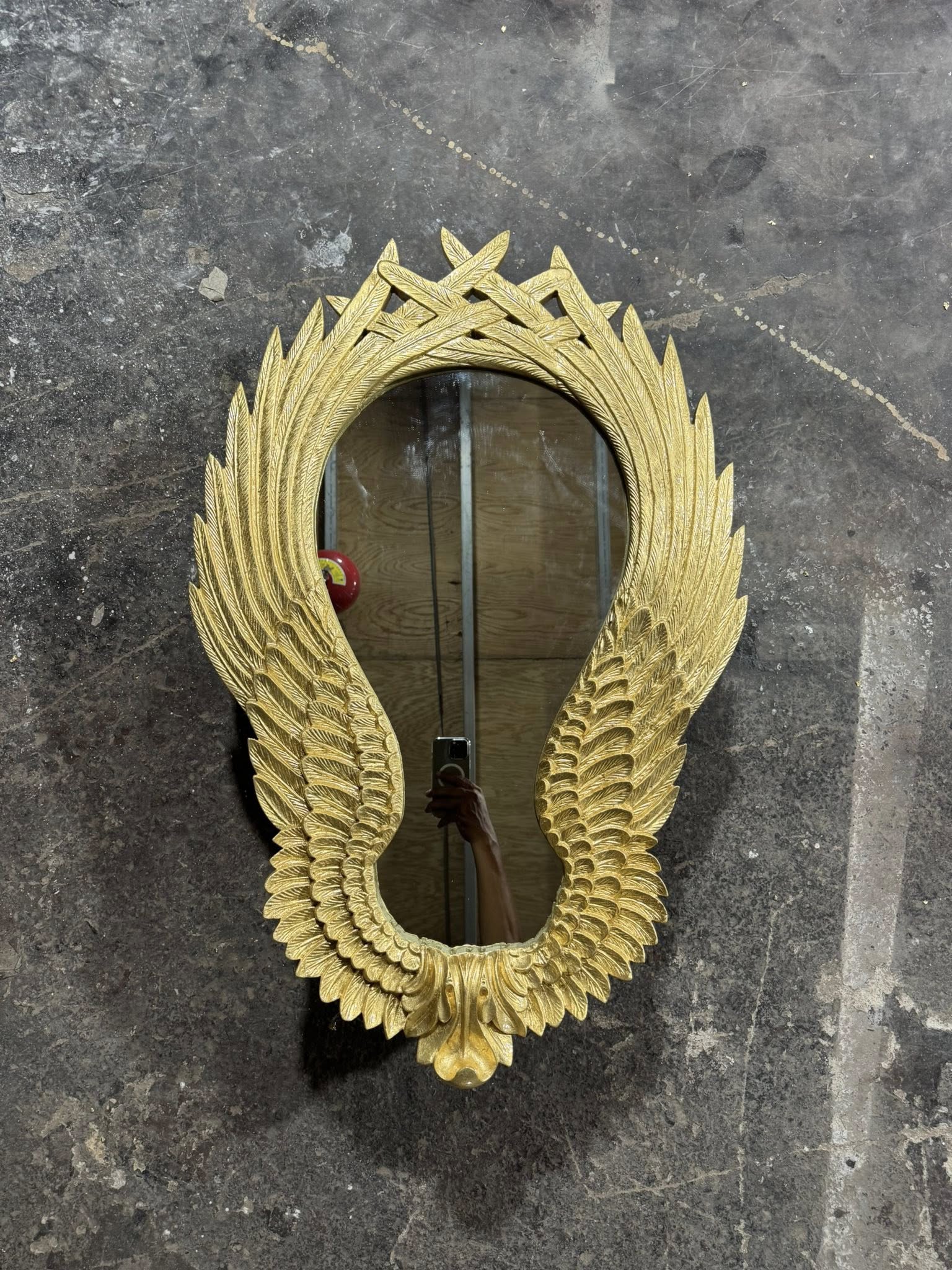 Khung gương chạm trổ cánh chim dát lá vàng Nội thất Minh Sang