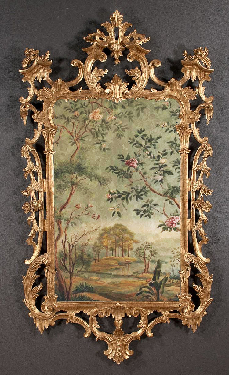 Khung gương dát vàng nghệ thuật với họa tiết tranh châu Âu cổ điển