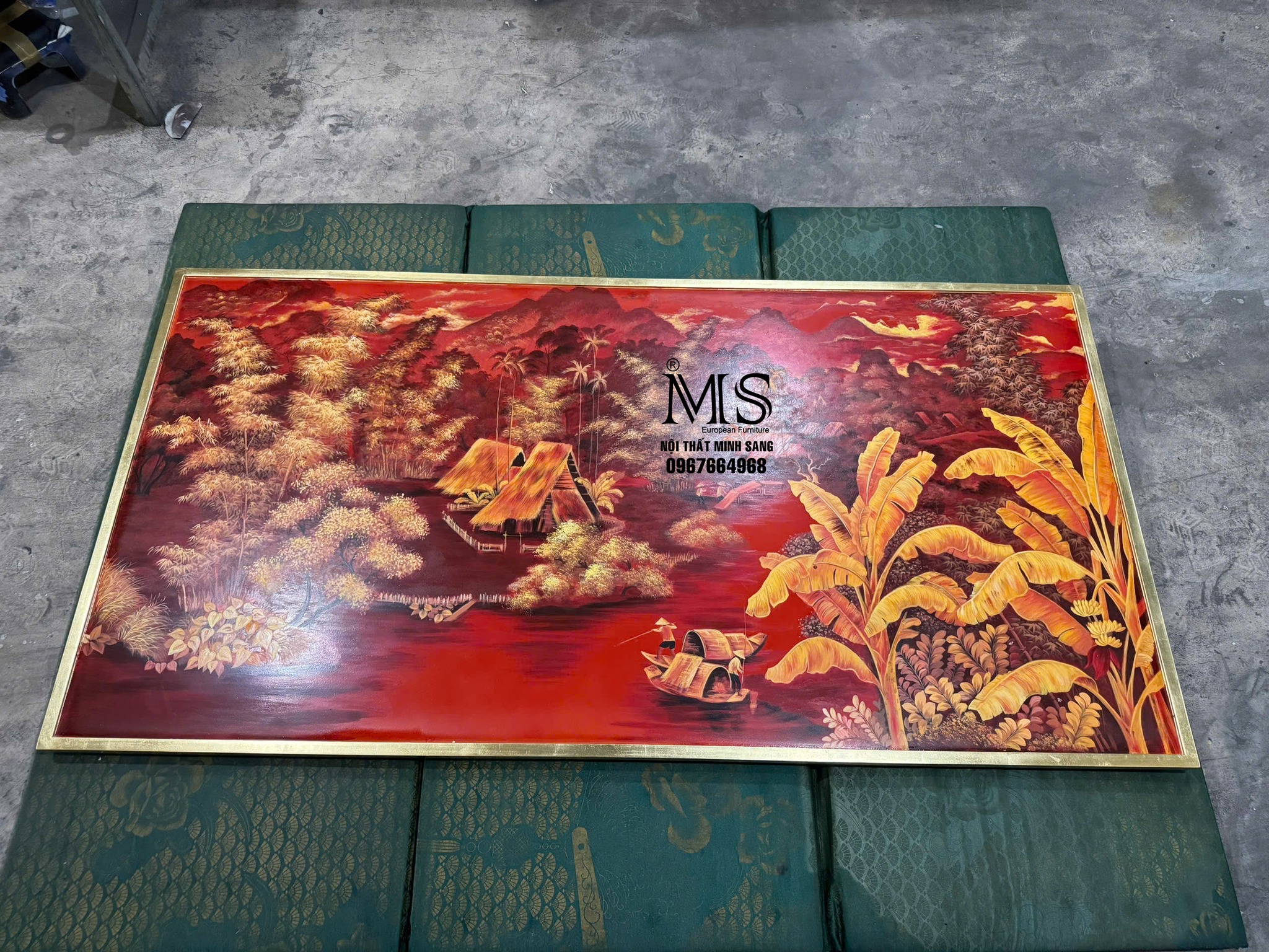 Tranh nội thất sang trọng, tạo điểm nhấn nghệ thuật cho phòng khách