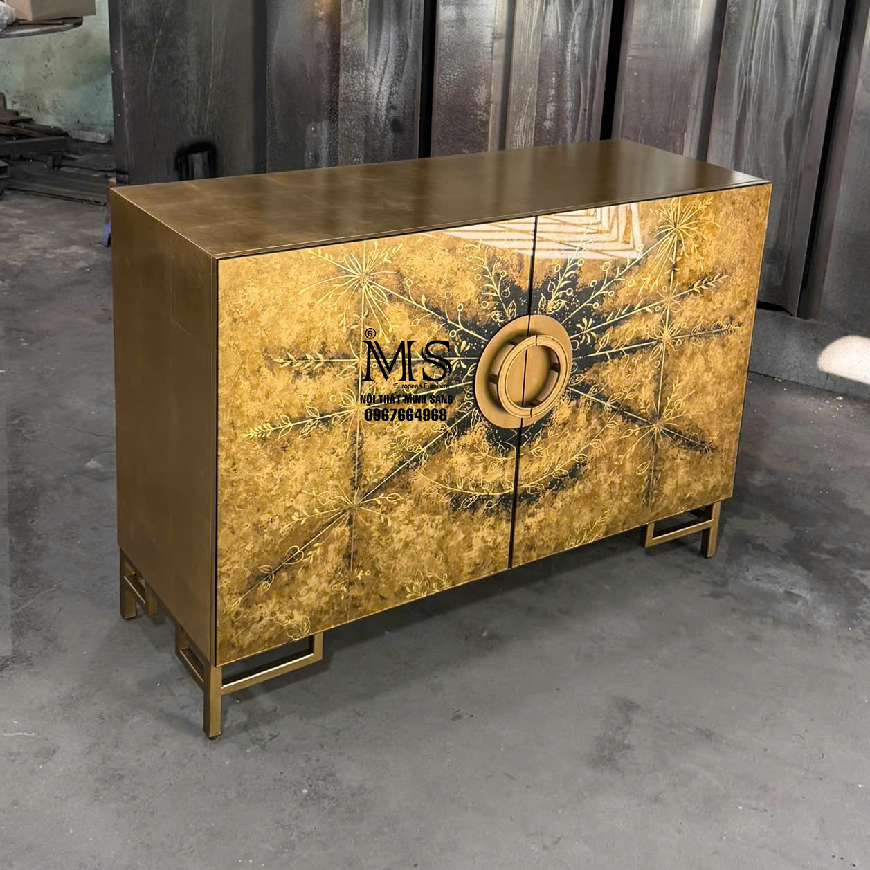 Tủ 2 cửa dát vàng vẽ ngược kiếng sang trọng của Nội thất Minh Sang
