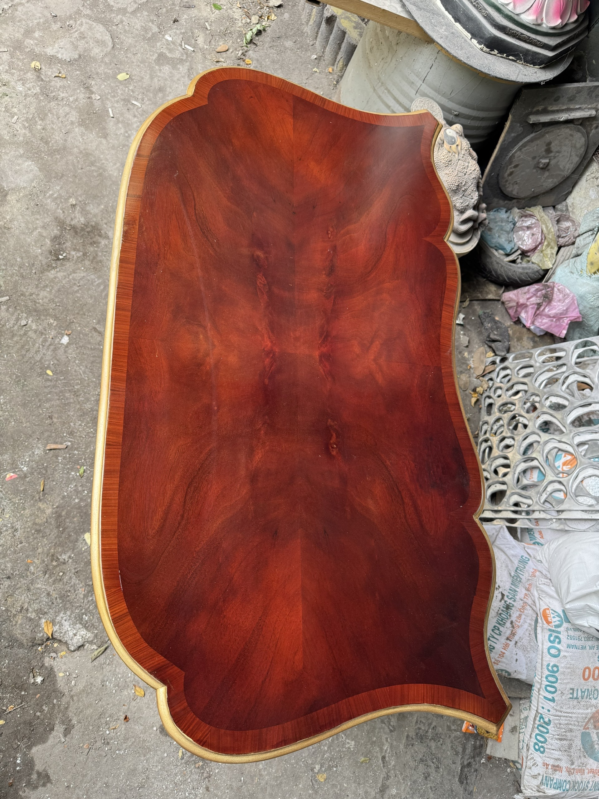 Bàn làm việc veneer walnut thiết kế cao cấp