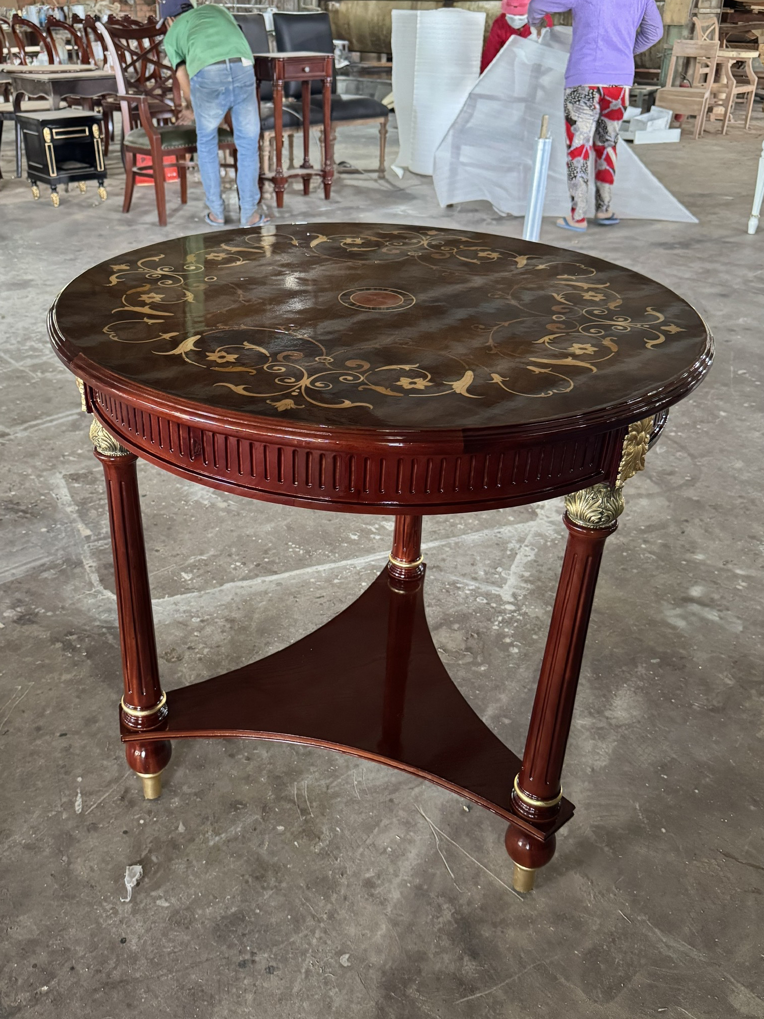 Bàn tiền sảnh mặt cẩn veneer đường kính 850mm – Nội thất Minh Sang
