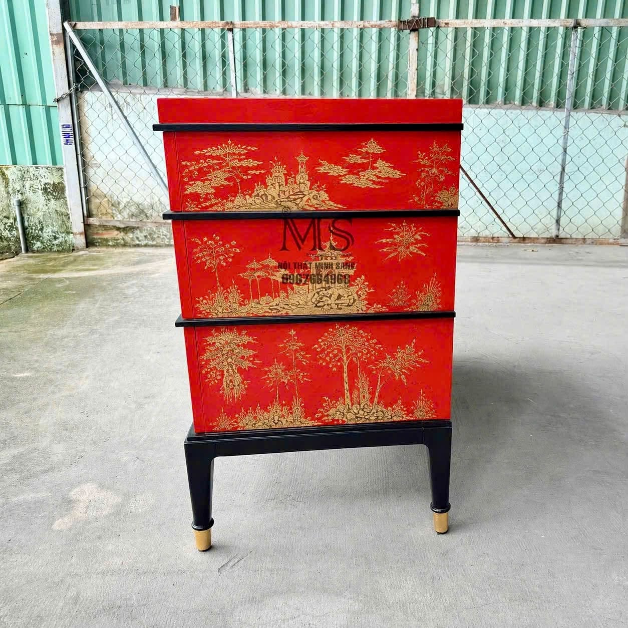 Tủ 4 ngăn kéo sơn đỏ son phong cách cổ điển